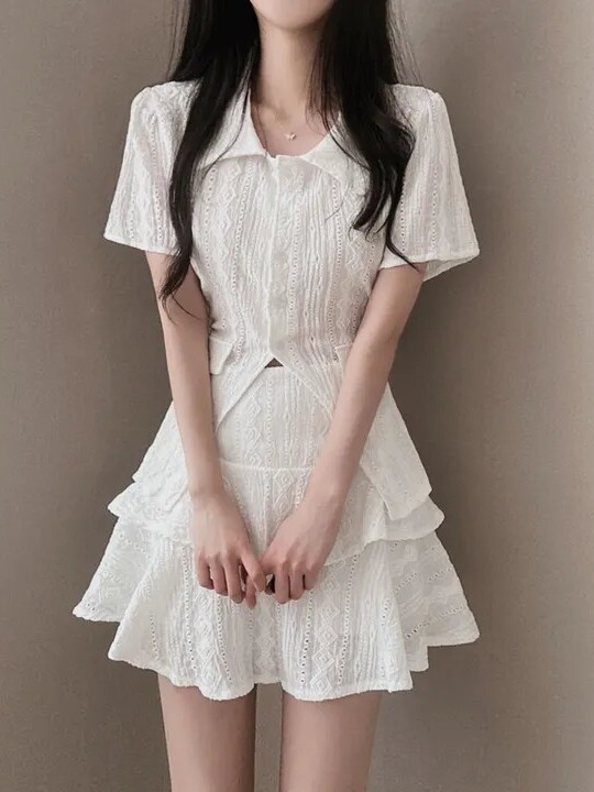 เสื้อลูกไม้สีขาวหรูหราและกระโป - Winter Clothing Korean บทวิจารณ์และราคา