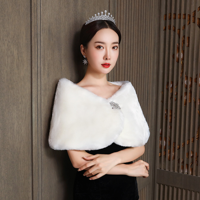 ผู้หญิงผ้าคลุมไหล่เจ้าสาวงานแต - Winter Clothing Stores บทวิจารณ์และราคา